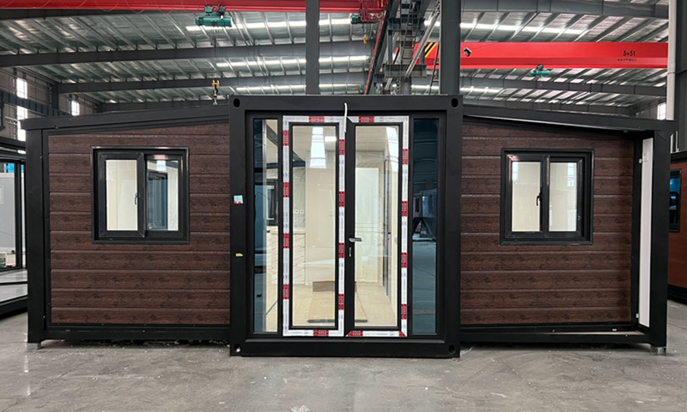 雙翼拓展房VS木屋：維護(hù)費(fèi)省 90%！